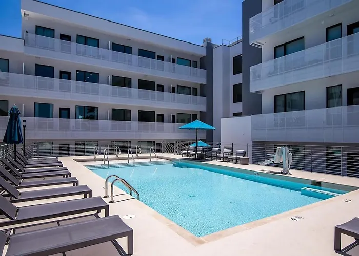 Unique Nashville Condo With Pool, Patio, Parking