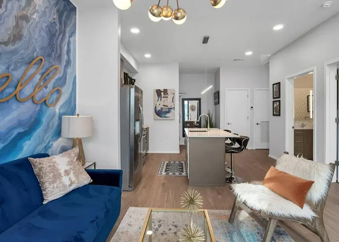 Unique Nashville Condo With Pool, Patio, Parking